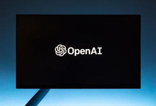 TOP 11 AI MARKETING TOOLS YOU SHOULD USE (Updated 2022)