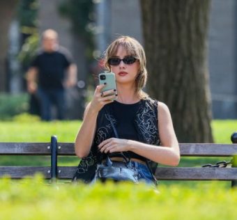 A Guide to Taylor Swift’s New York—From Dive Bars on the East Side to Cornelia Street Strolls