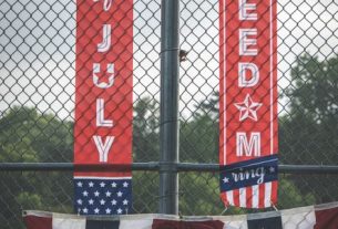 Novelist Elin Hilderbrand on the Distinct Joys of the American Summer