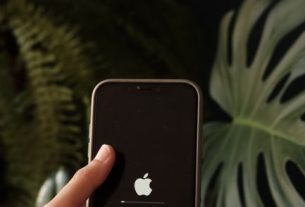 Apple Is Changing How It Issues Security Updates Due to Threats From AI