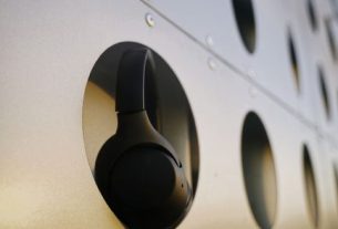 These Bose QuietComfort Headphones Are at Their Lowest Price Ever Right Now