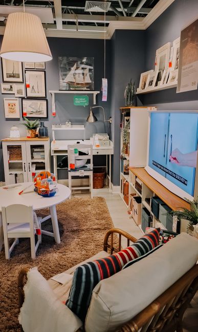 TCL’s More Affordable Take on ‘The Frame’ TV Is Nearly 0 Off Right Now