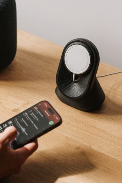 15 Best MagSafe Wireless Chargers (2026): Power Banks, Stands, Pads, and Travel Chargers