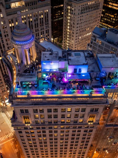 The 21 Best Rooftop Bars in Chicago for Views of Lake Michigan and Wrigley Field