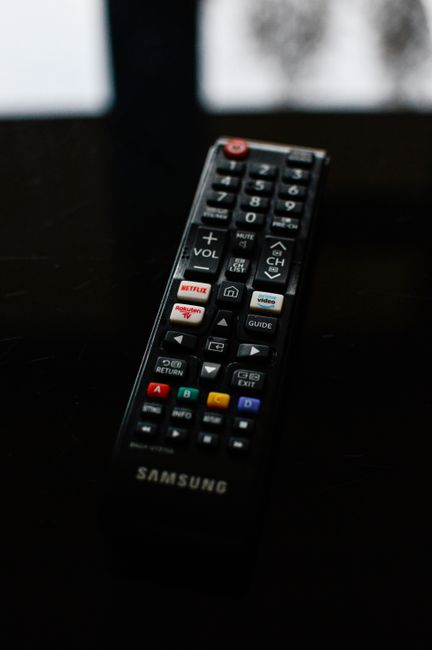 This Samsung “The Frame” TV Is 0 Off Right Now