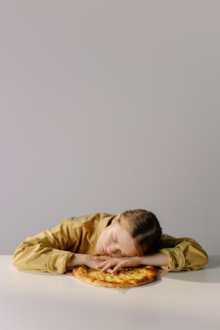 Losing Just 78 Minutes of Sleep a Night Over 6 Weeks May Lead to Weight Gain